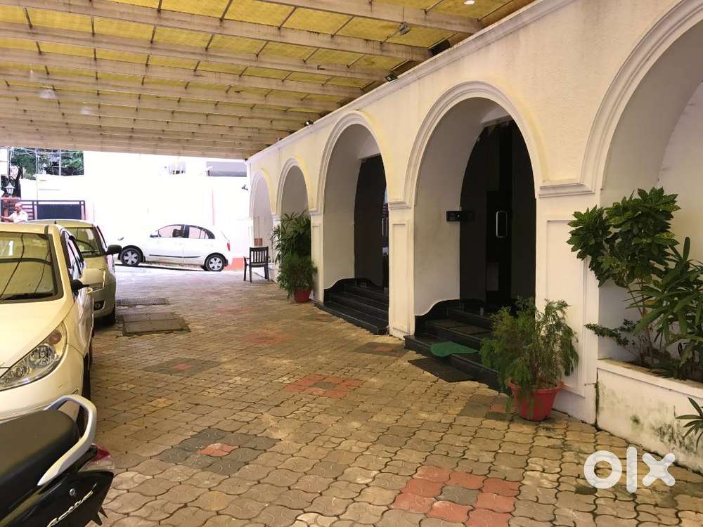 2BHK Flat for Rent in quiet area, building with Security (Kowdiar)