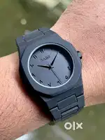 AURA men's Watch (Delivery available)