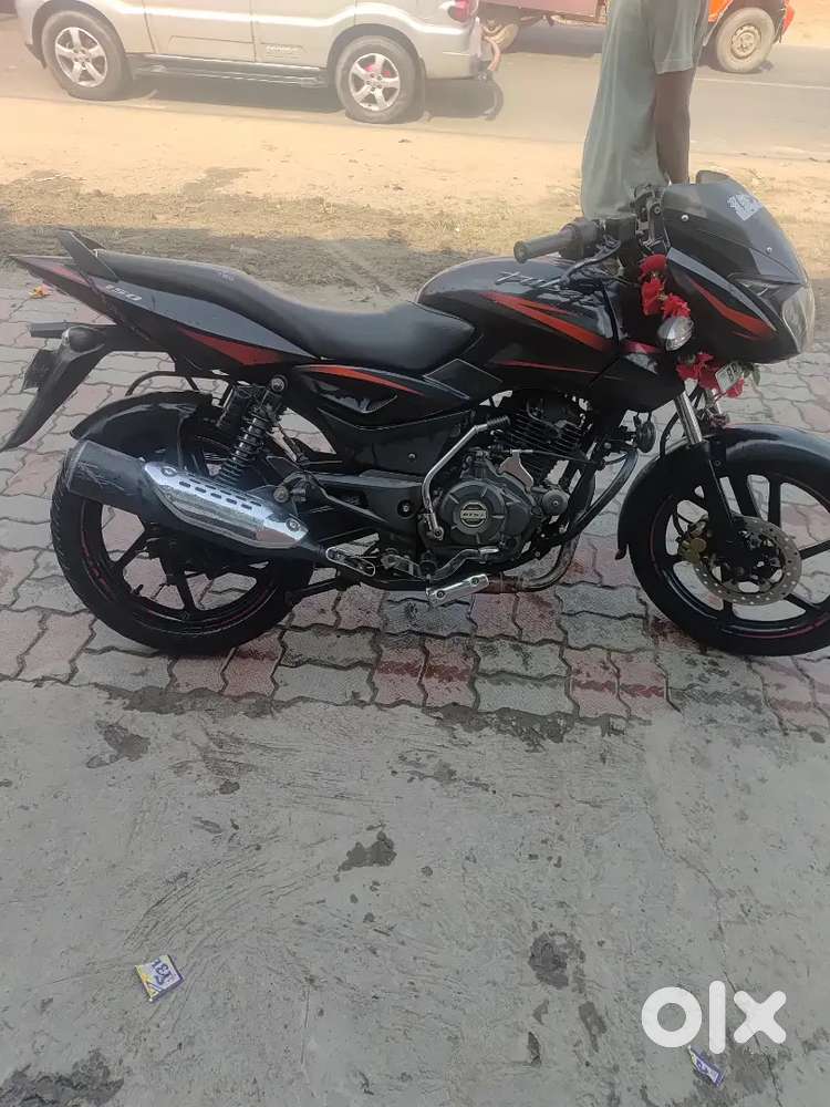 Pulsar 150