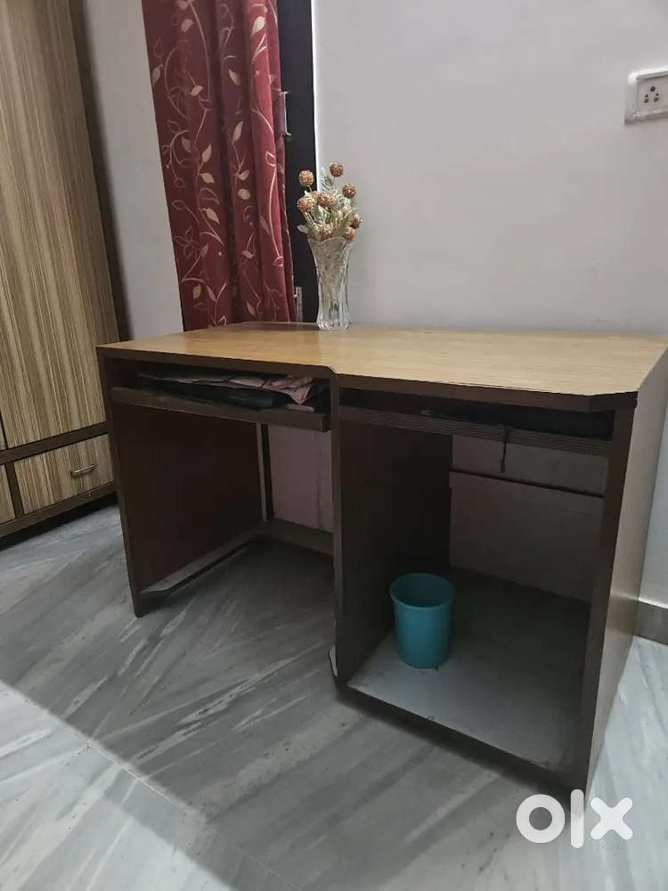 Study table  or computer table