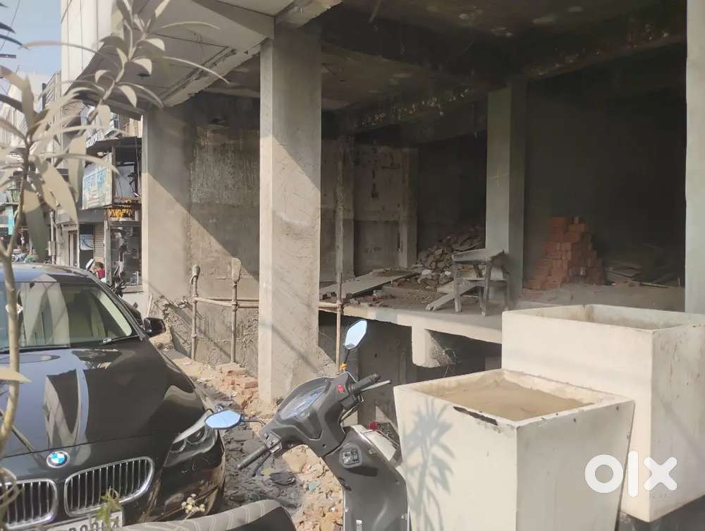 Shop in car parts market bhagwan talkies