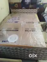 Double Cot And kurlon bed takewood