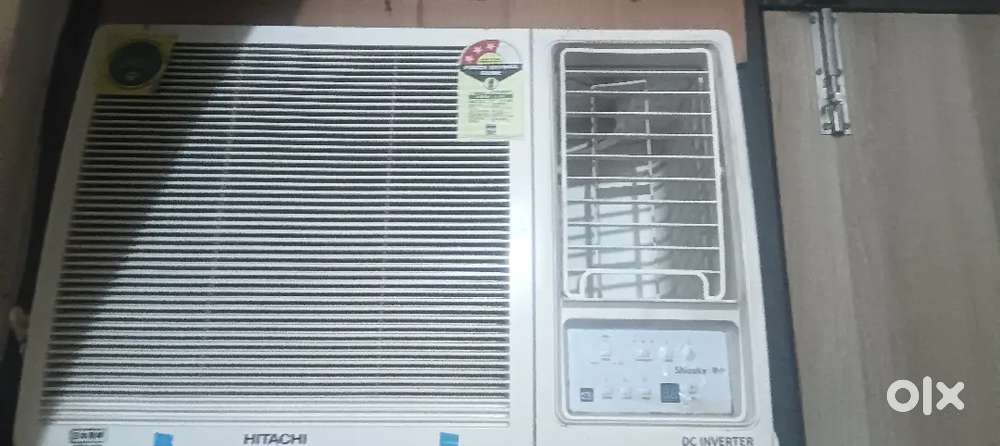 Hitachi AC