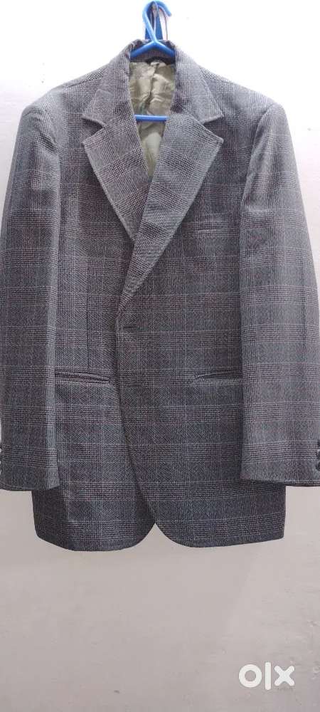 Coat in good and fresh condition