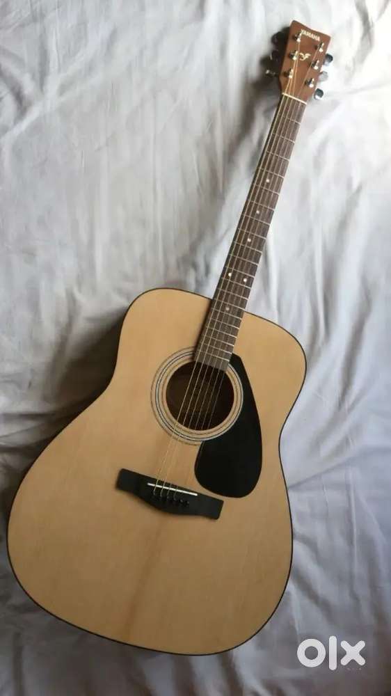 Guitar (Yamaha f280)
