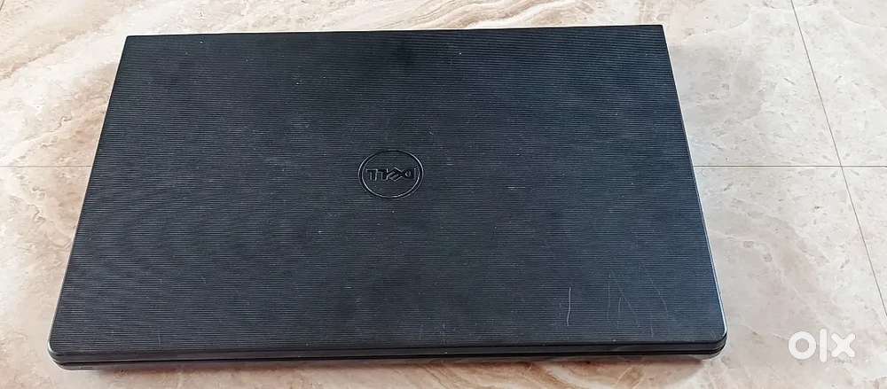 Dell Vostro 3558 8GB RAM 500GB HDD Intel Pentium 3805U