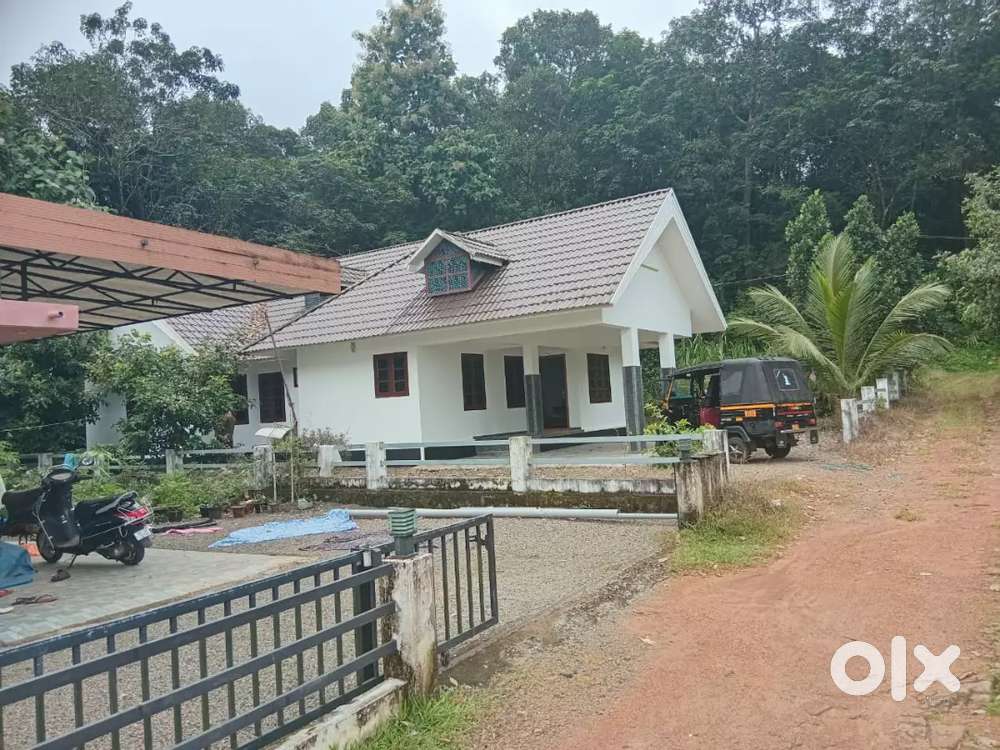 വറ്റാത്ത വെള്ളത്തോട് കുടി 3 ബഡ്റൂം ഹൗസ് , ഒറ്റിക്ക് കുഞ്ഞിരപ്പള്ളി