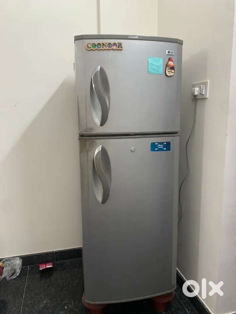 LG Double-Door Refrigerator – Excellent Working Condition