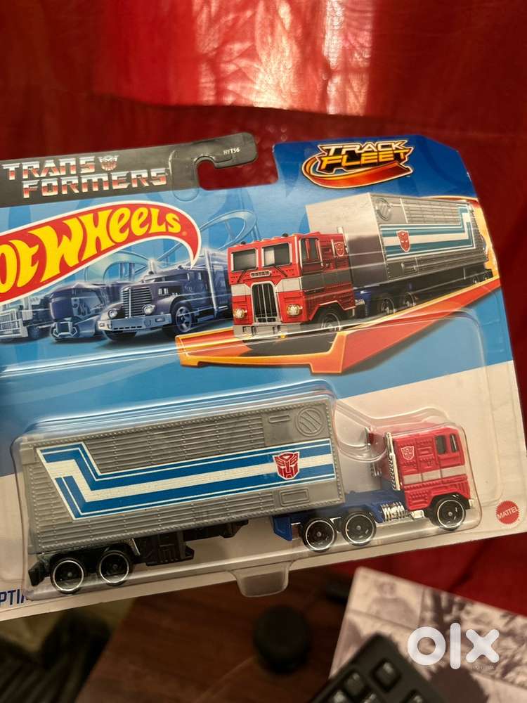 Hot wheels optimus prime