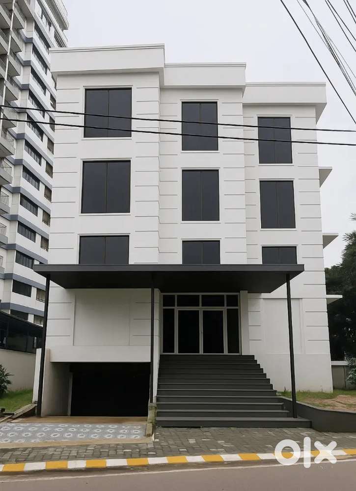 Commercial Ground floor space for rent at Vazhuthacaud