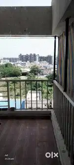 Bhekraianagr fursungi main road 2bhk 50lac nego.