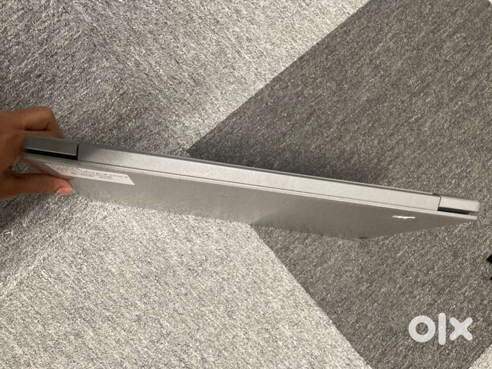 Lenovo ideapad slim3 /12gb/256SSD/i5/10thgen/15inch/with warranty&bill