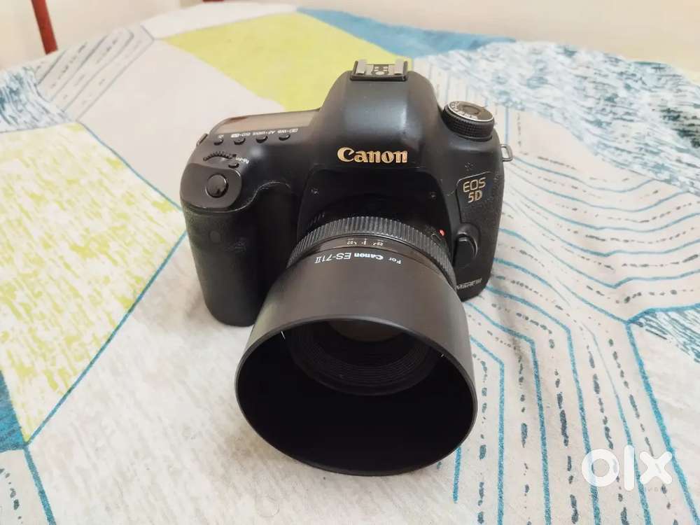 Canon 5 d mark 3 with 50mm 1.4 lens for sale