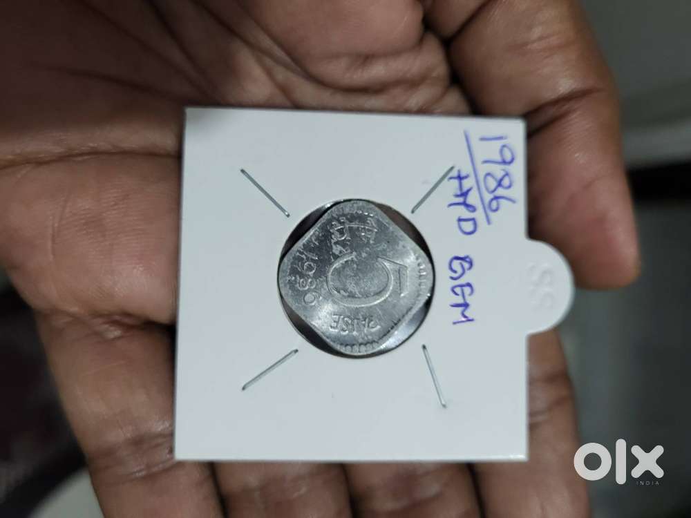 FIVE PISA COIN1986