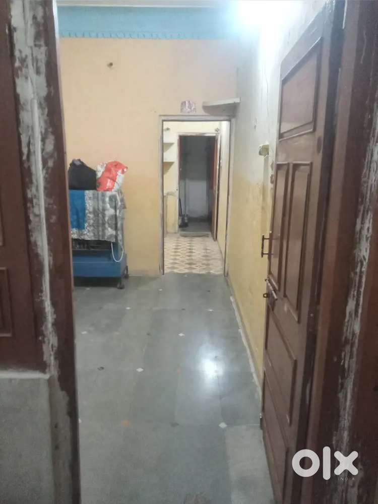 1 rk for rent only family