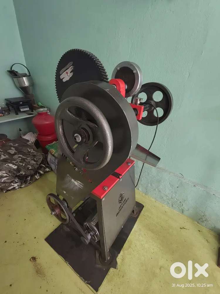 Camphor Machine