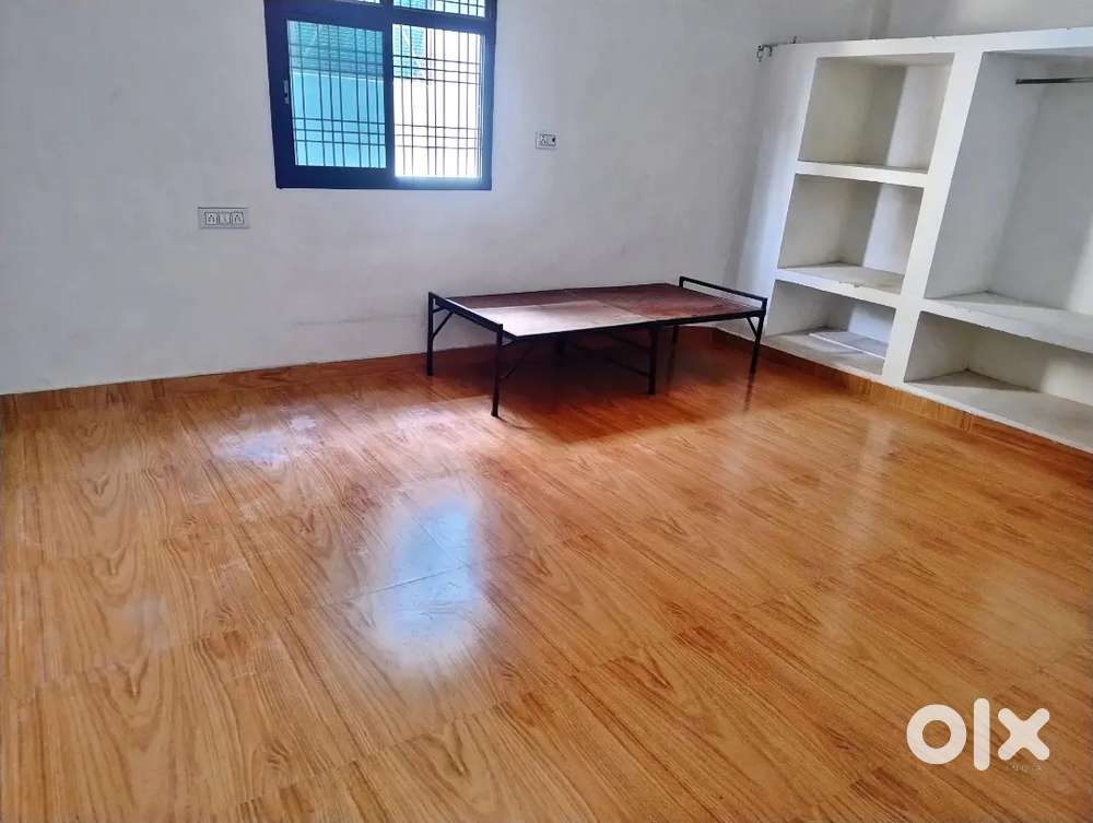 1 Room set with kitchen bathroom Thakurganj Chowk Lucknow