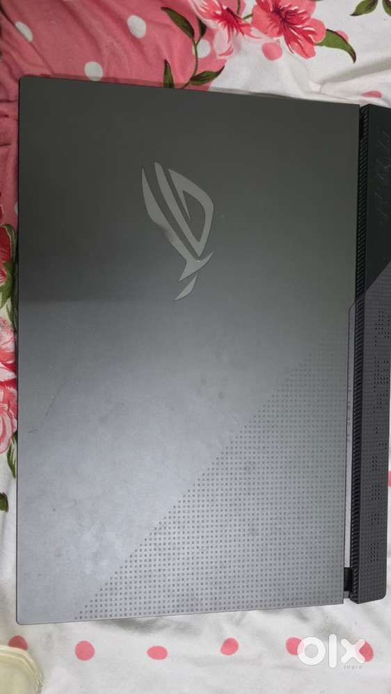 ASUS ROG LAPTOP RYZEN 9