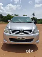 Toyota Innova 2.5 V 7 STR, 2011, Diesel