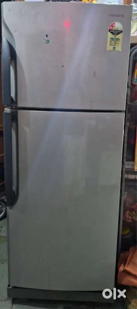 SAMSUNG FRIDGE