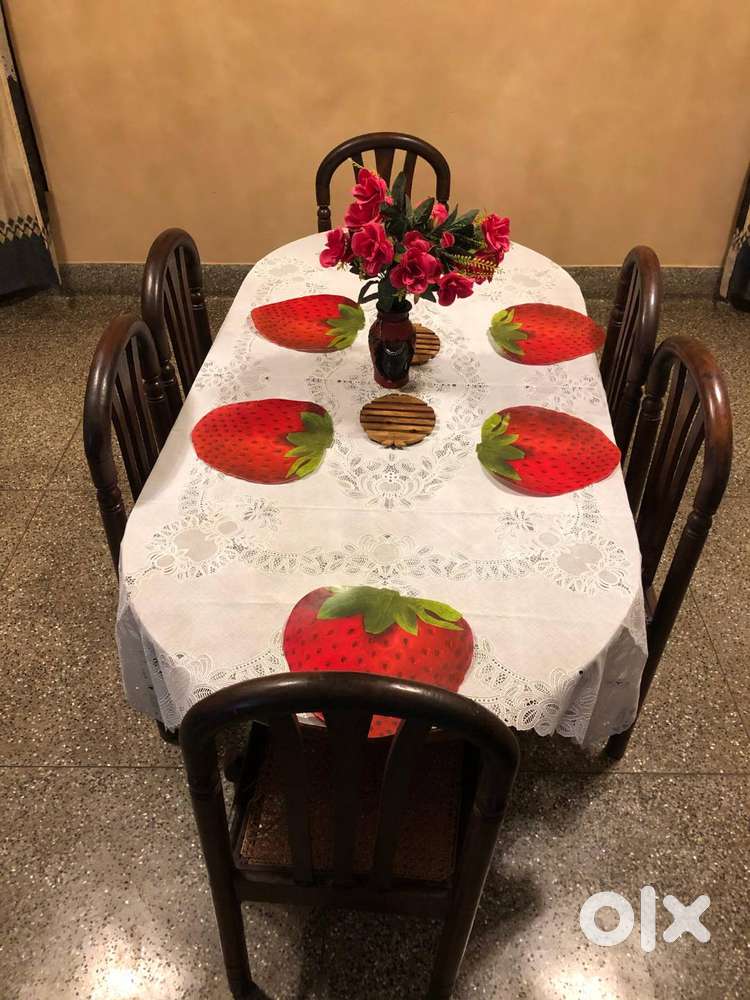 6 Seater Dining Table is for Sale. Very Nice and Very Maintained.