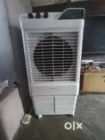 Bajaj cooler 90 litre