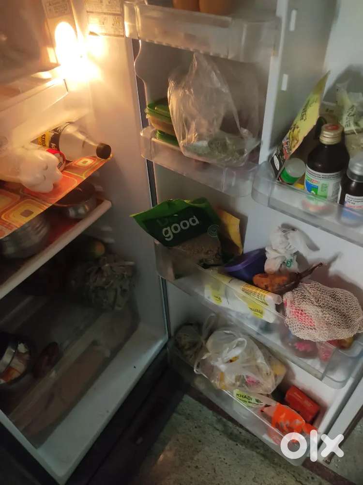LG fridge good working condition