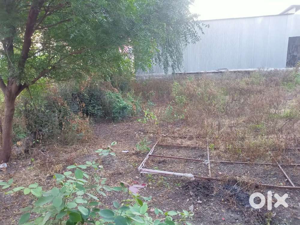 1085sq plot on highway