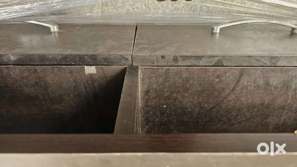 TV Unit - 4 Feet X 2 Feet