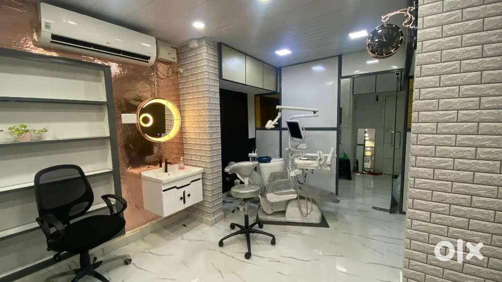 Dental assistant job