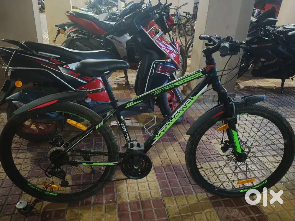 Urban Terrain UT3013S 27.5 MTB 21 Shimano Gear  Excellent Condition