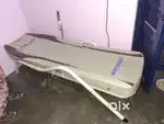 Thermal massage bed