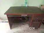 Computer table