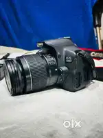 CANON 700D