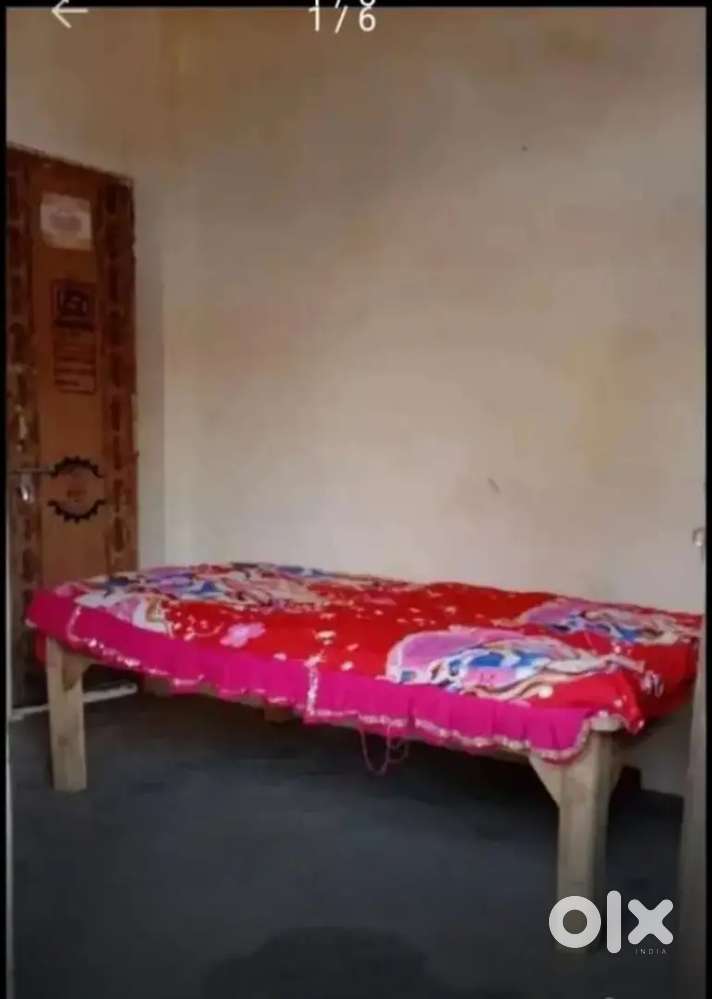 One room on rent