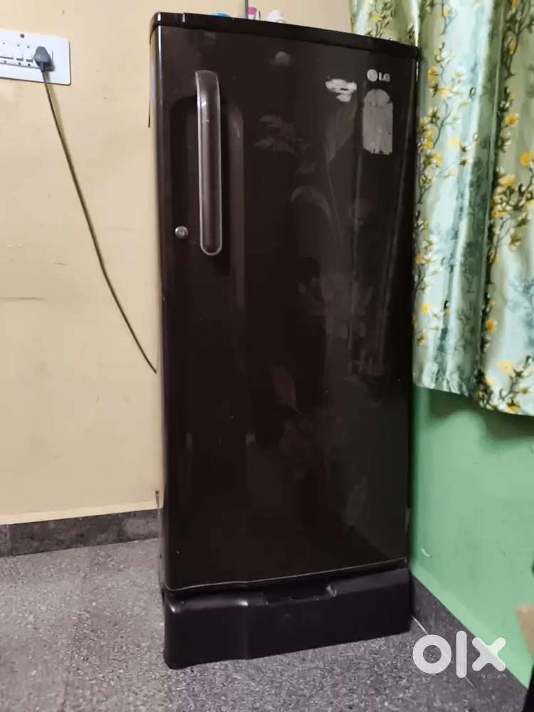 Single door fridge