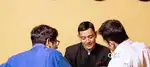 Hotel me work hai rhna khana free rhega