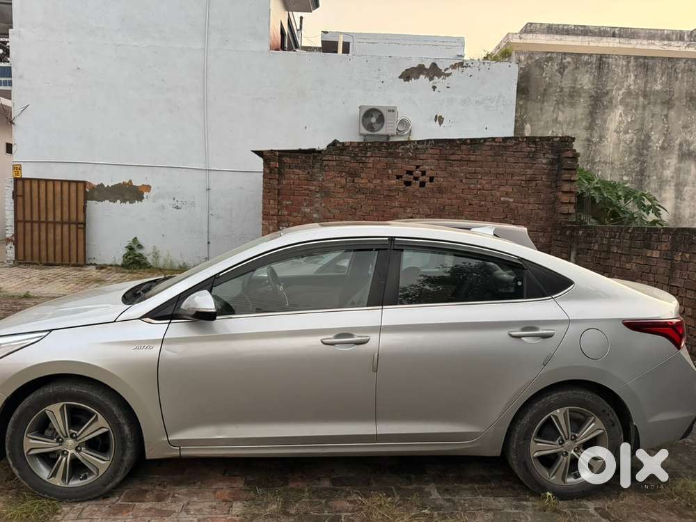 VERNA SX PLUS (AUTO)