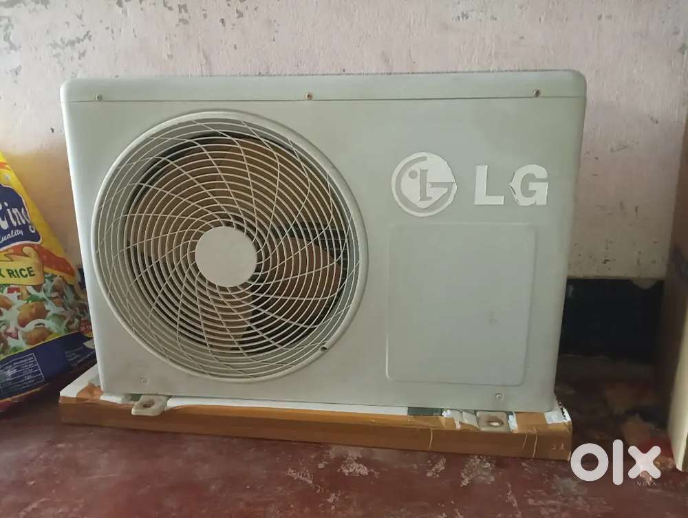 LG 1.5 TON 3 star AC sell 12,000 location dhauli call message