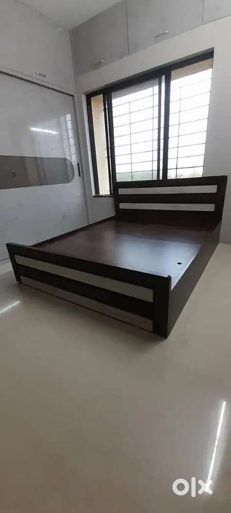 BRAND NEW 5X6 SEMI STORAGE BED WITH PREMIUM DESIGN AT FACTORY COST