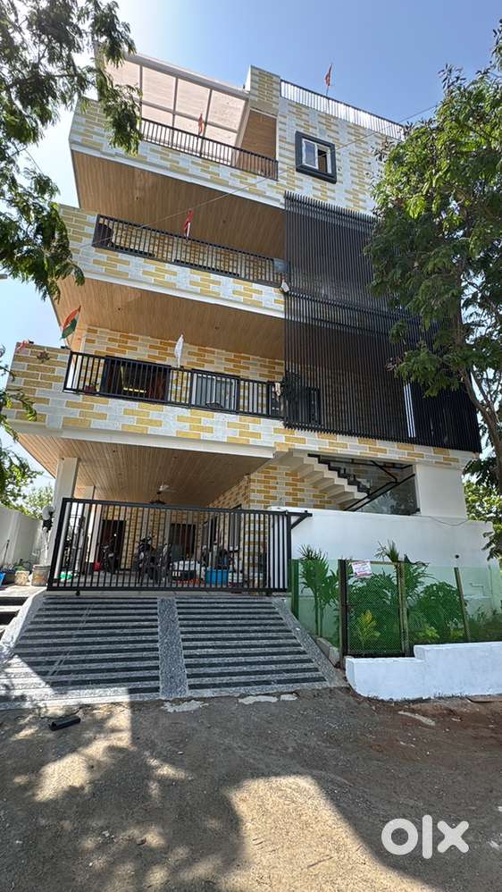 Luxurious Villa for sale in Kompally