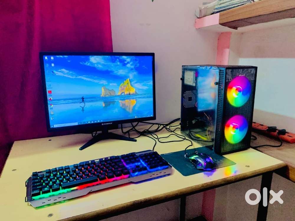 2GB graphic card 8GB RAM 512 storege 19 inch zebronic monitor
