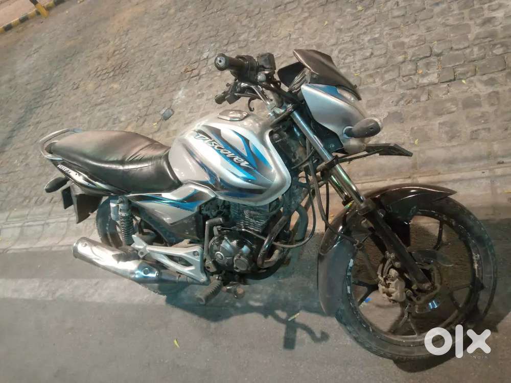 Bajaj discover 125m exchange bhi kar lunga good condition bike