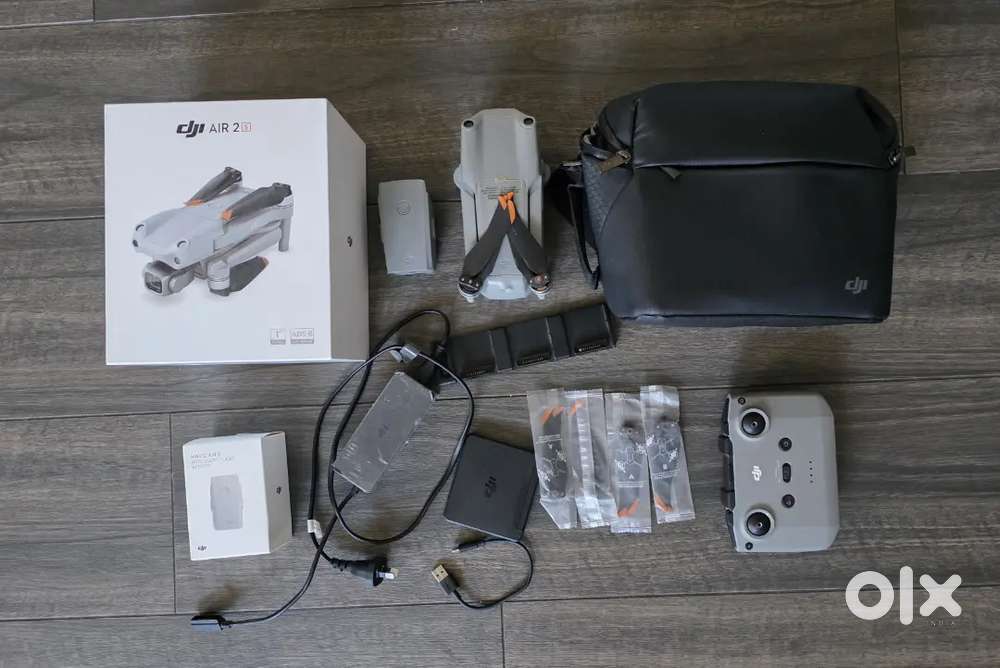 DJI Air 2S - Fly More Combo