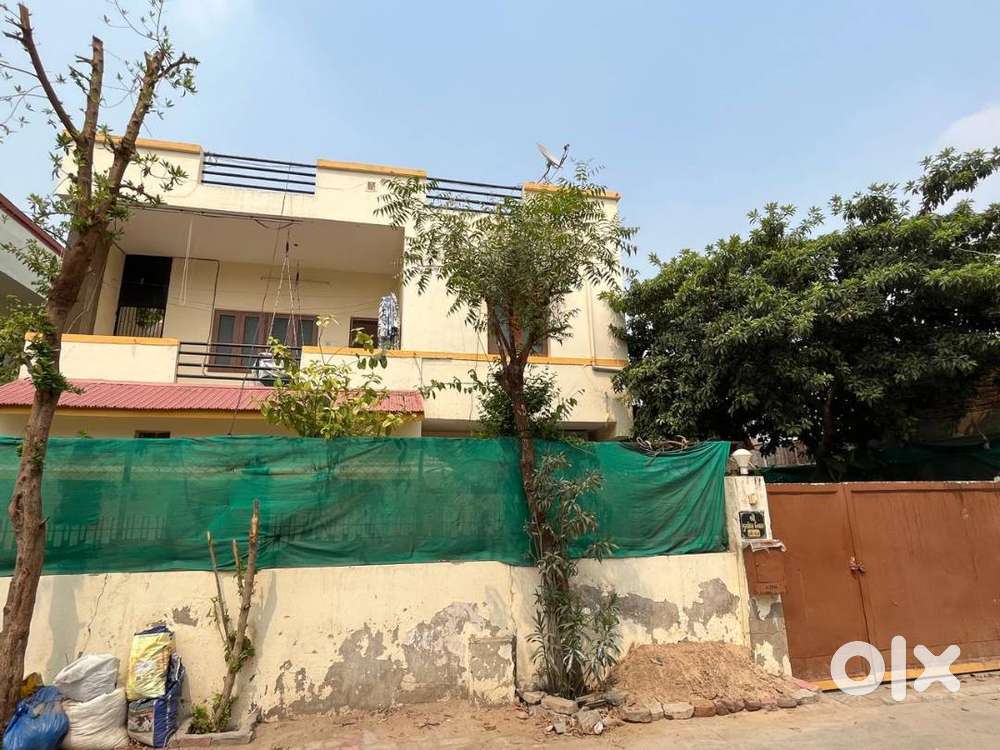 Well Furnished 4 Bhk Tenement Available For Sale In Chandkheda