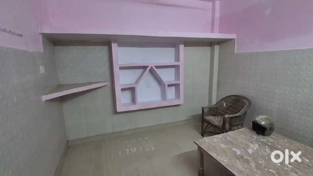 Need 1 girl room mate