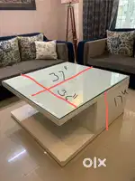 Elevate Your Living Room: Modern White Coffee Table with Storage!