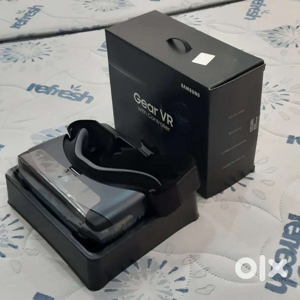 Brand new Samsung Gear Virtual Reality