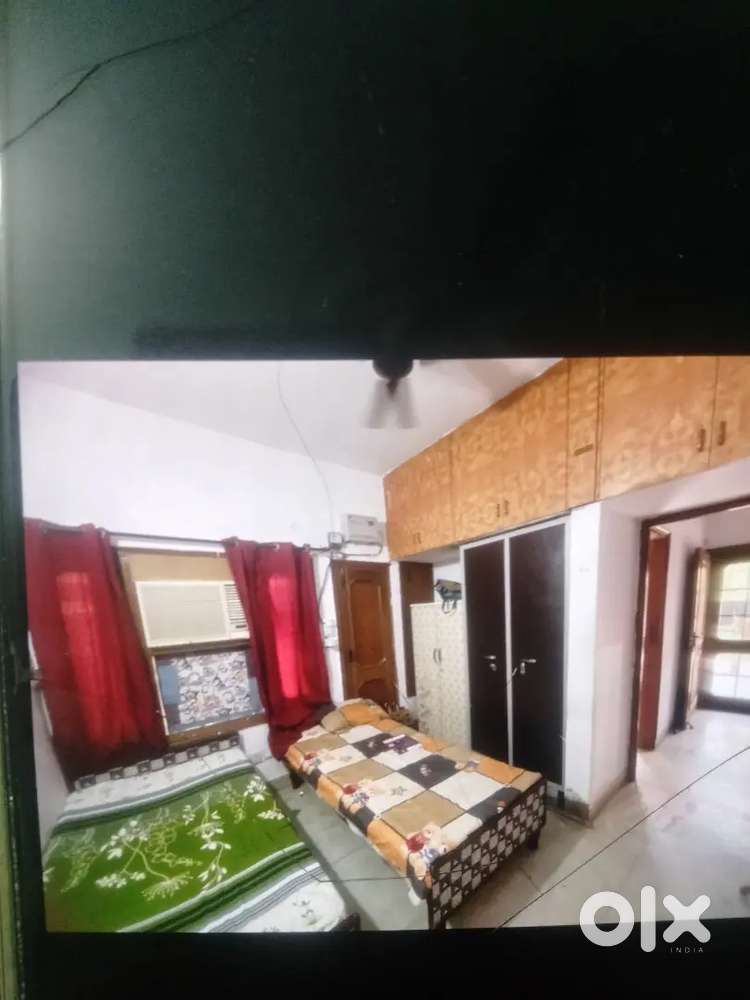 Room for girls in sector 22c