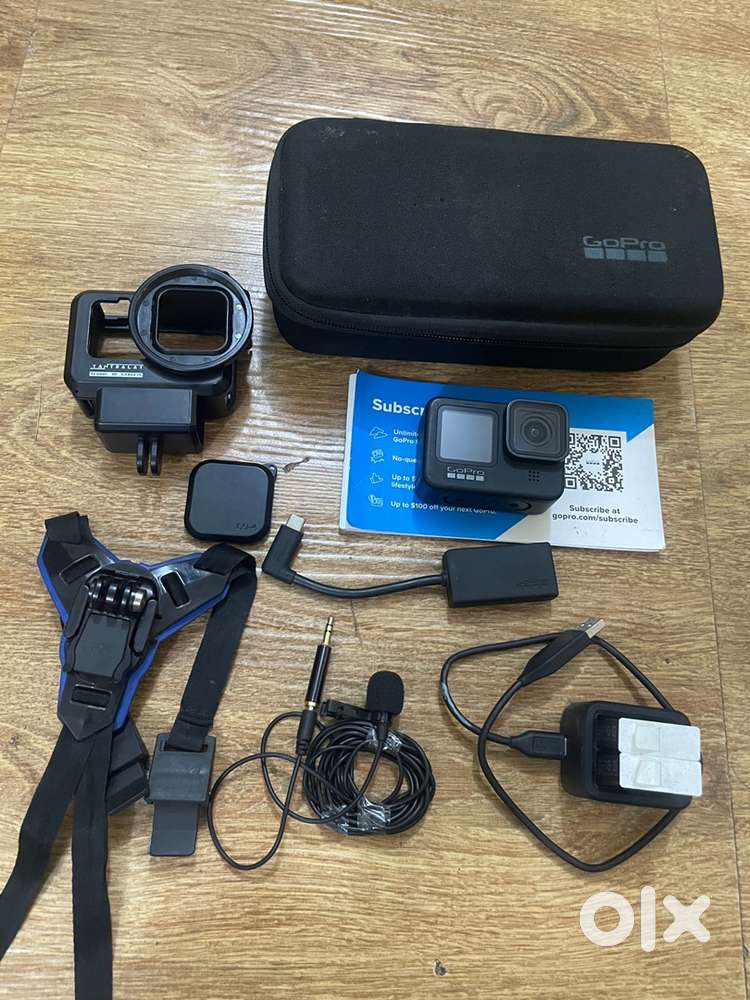 GoPro Hero 9 Black Full Vlogging Kit + Case (Like New)